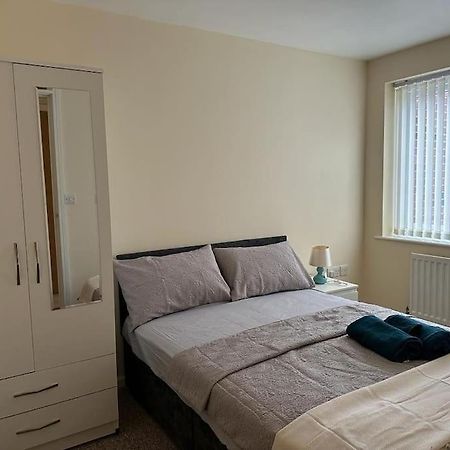Rooms 7 Minutes From Etihad Manchester Luaran gambar