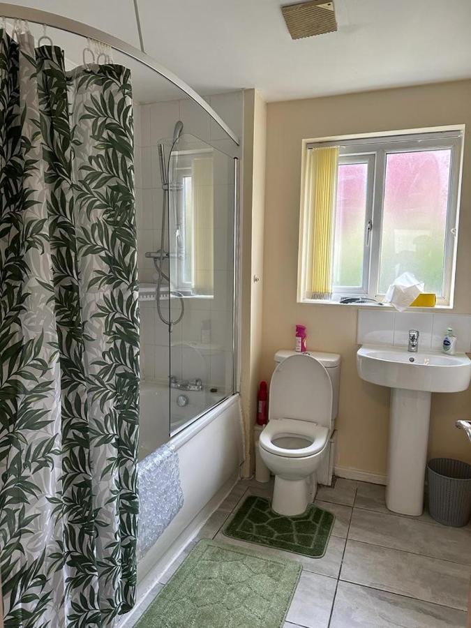 Rooms 7 Minutes From Etihad Manchester Luaran gambar