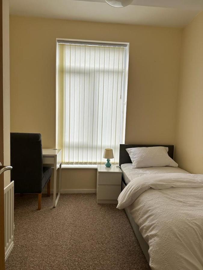 Rooms 7 Minutes From Etihad Manchester Luaran gambar